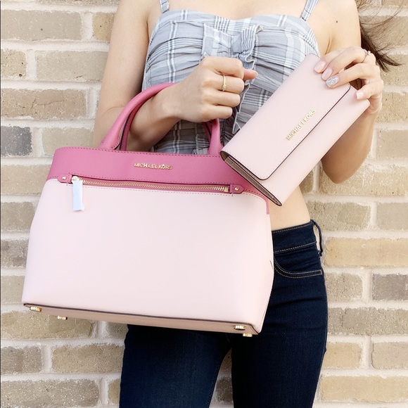 Michael Kors Handbags - Gaby’sBags-Michael Kors Satchel&Wallet SET